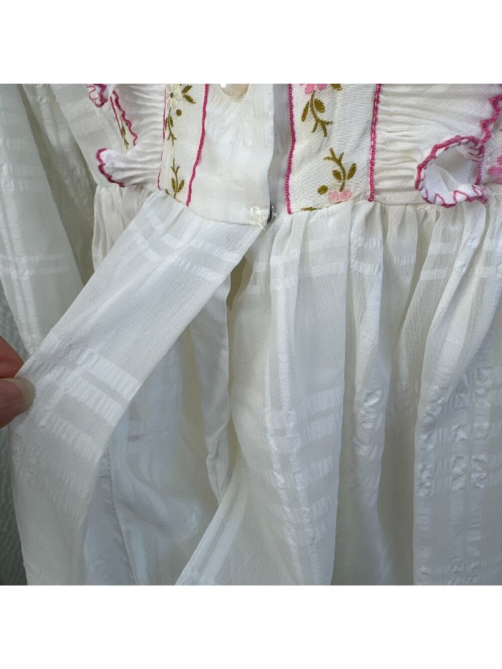 Vintage Jo-Mor St. Louis White Dress With Pink Floral Embroidery Ruffle Details - Picture 7 of 10